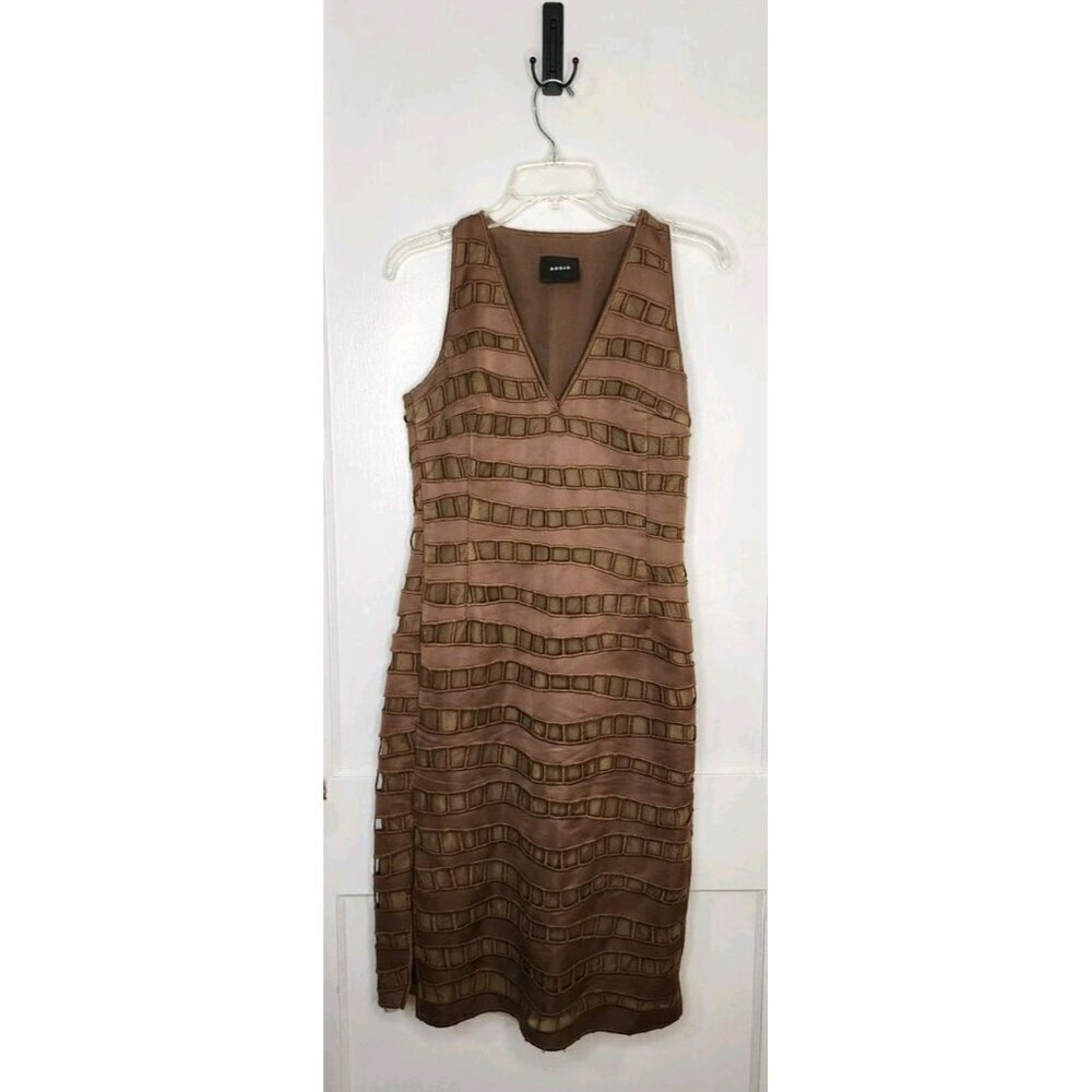 Size 6 AKRIS Caramel Gold Brown V-Neck Dress Textured Stripes 100% Silk $3990